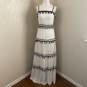 L’ATISTE Maxi Dress